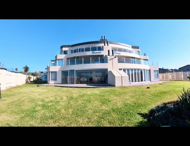 3 BEDROOM APARTMENT FOR SALE IN UVONGO BEACH